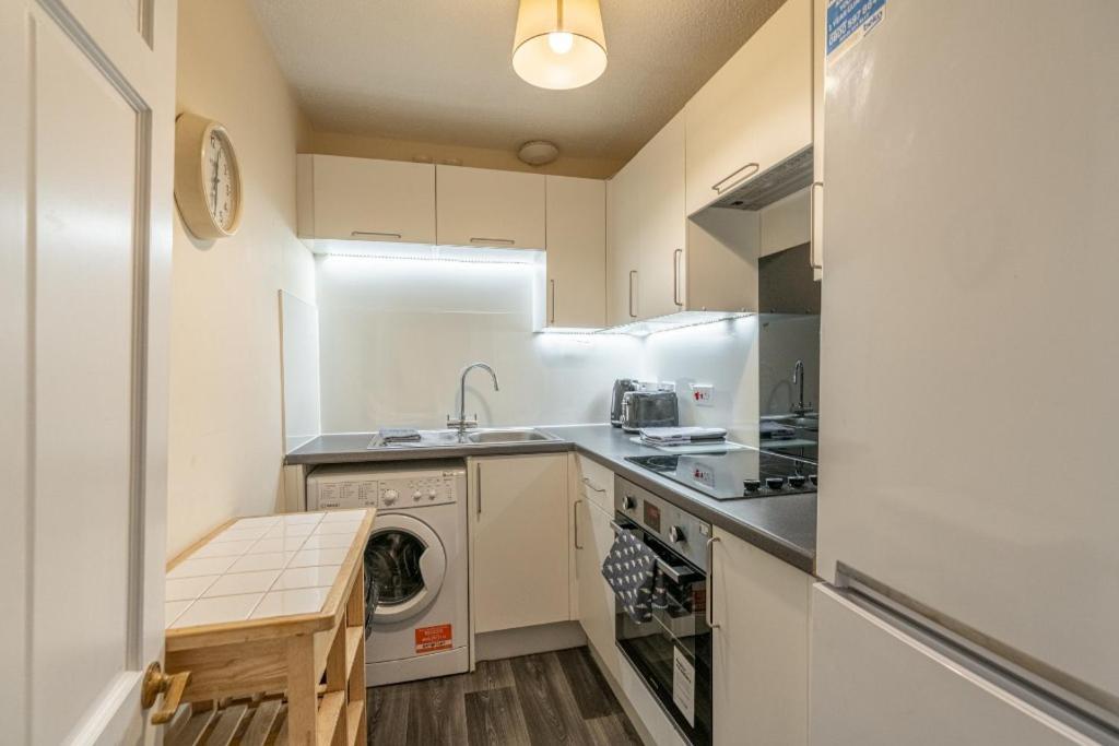 1 Bed In Great Location Appartement EDI
